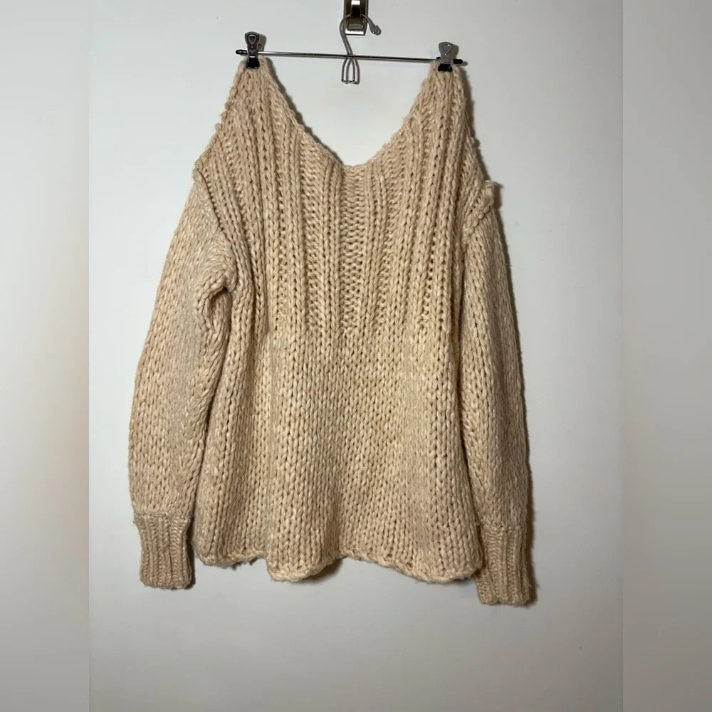 Free People Be There All Over Chunky Knit Oversized Off Shoulder Sweater Sz XS